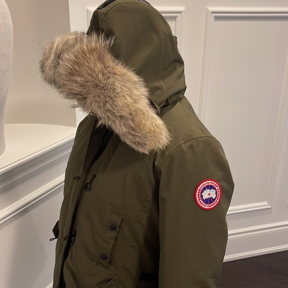 Canada Goose Kensington Model Parka - Picture 2 of 14